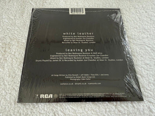 Wolf Alice – White Leather / Leaving You : 7”