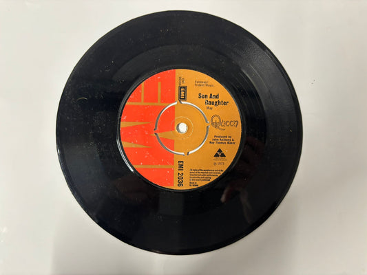 Queen - Keep yourself Alive - 7"