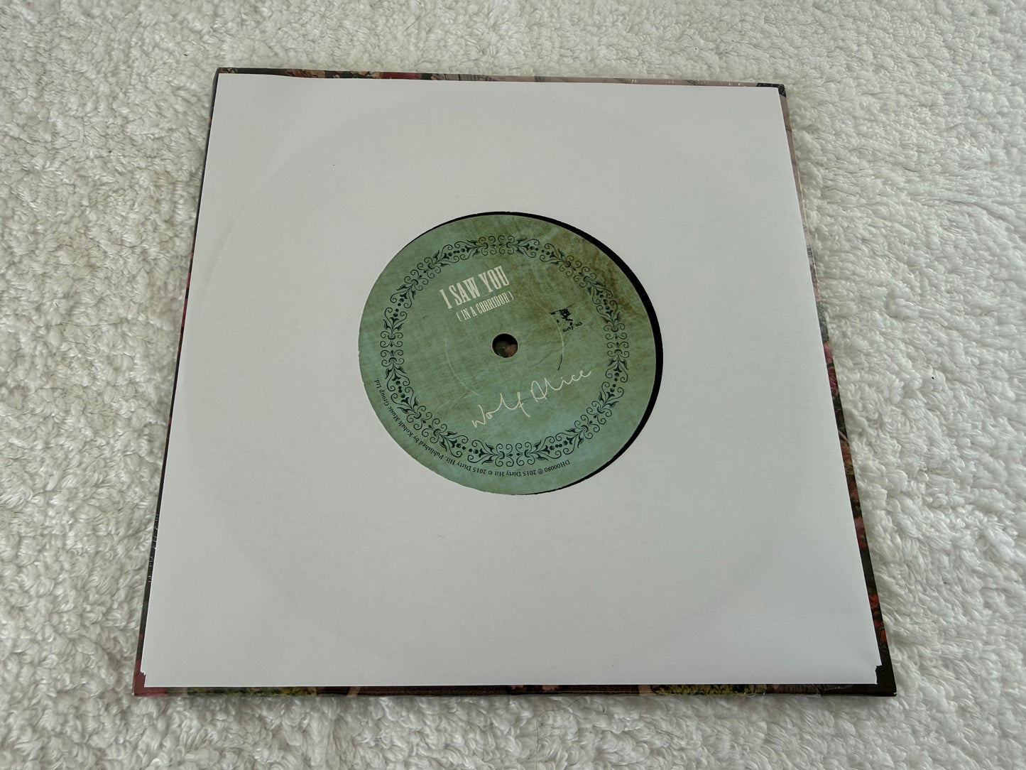 Wolf Alice – Giant Peach : 7”