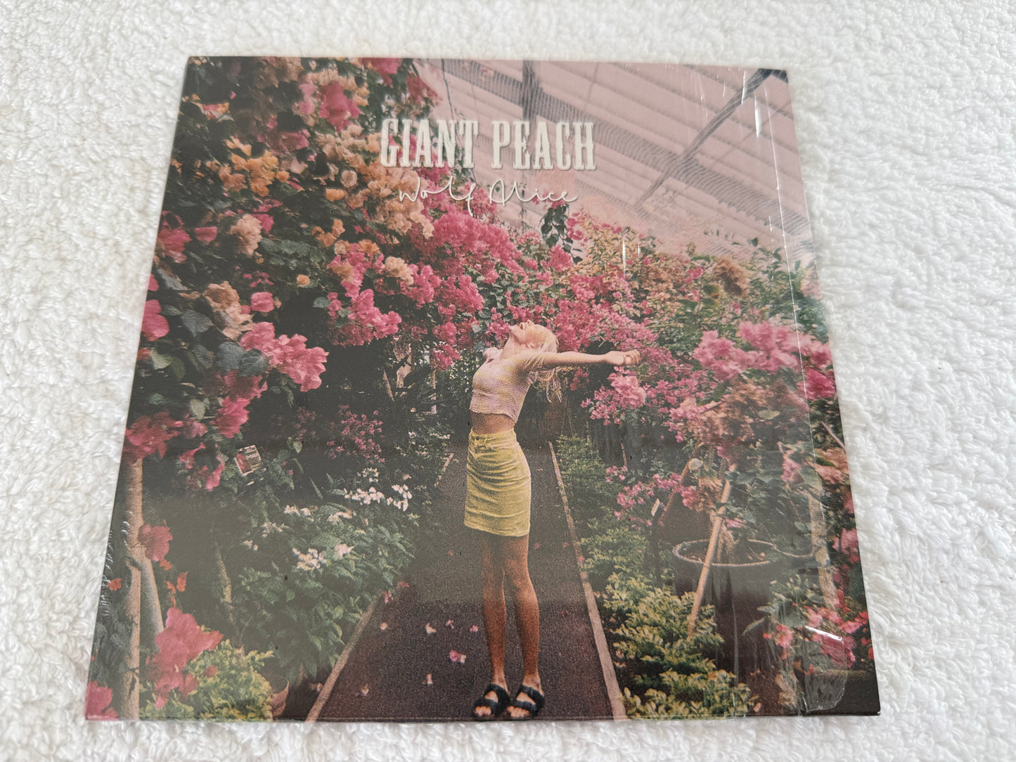 Wolf Alice – Giant Peach : 7”