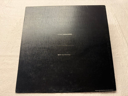 Joy Division – Unknown Pleasures