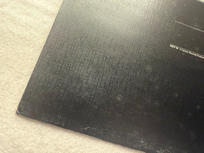 Joy Division – Unknown Pleasures