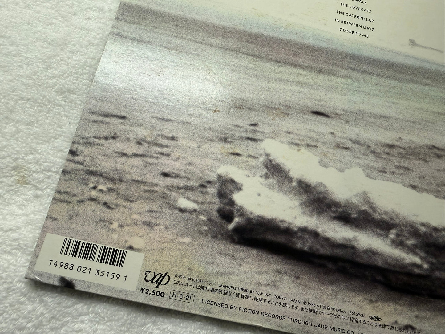 The Cure – Standing On A Beach - The Singles : With Stickers (JP)