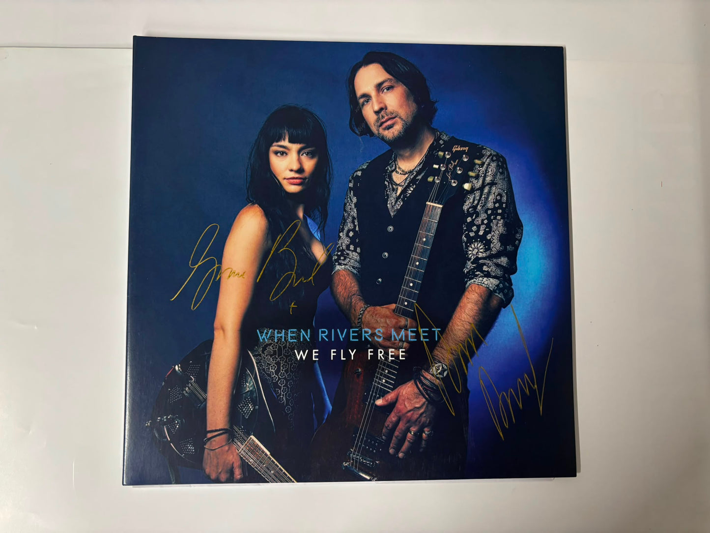 When rivers meet - We fly free : Signed